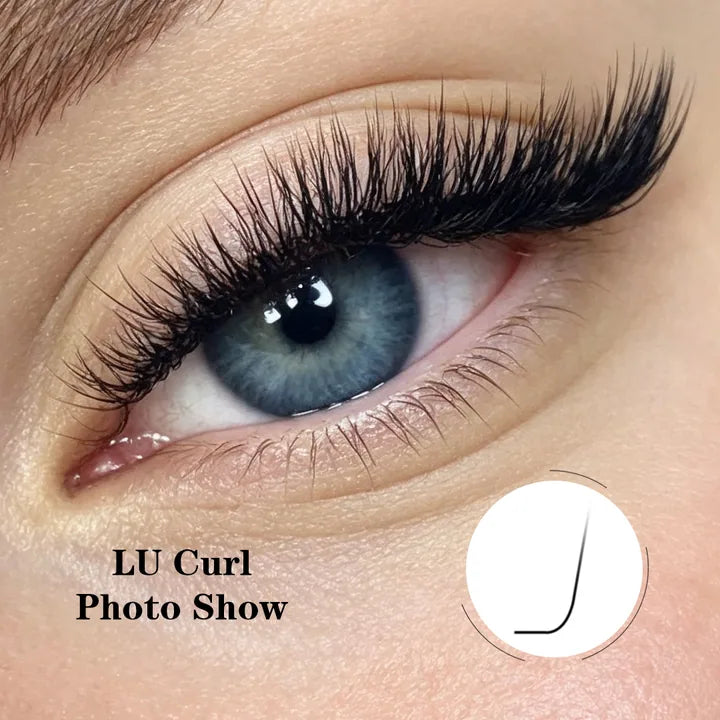 LU curl eyelash extensions with a straight base and rounded lift